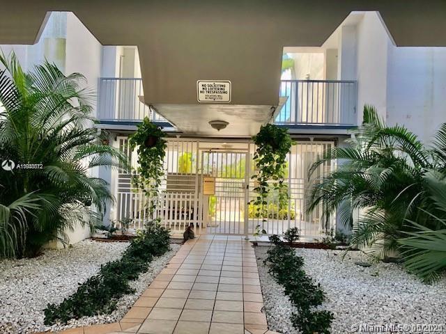 Bay Harbor Islands, FL 33154,1080 94th St #303