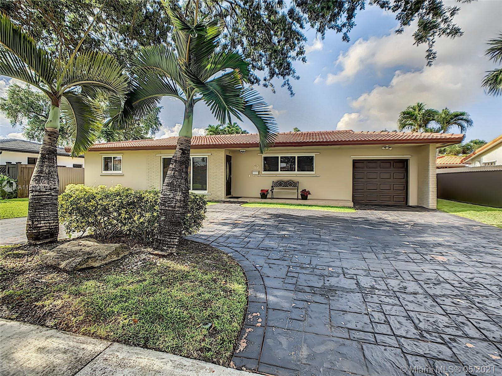 Photo 1 of 6930 Bamboo St in Miami Lakes - MLS A11039303