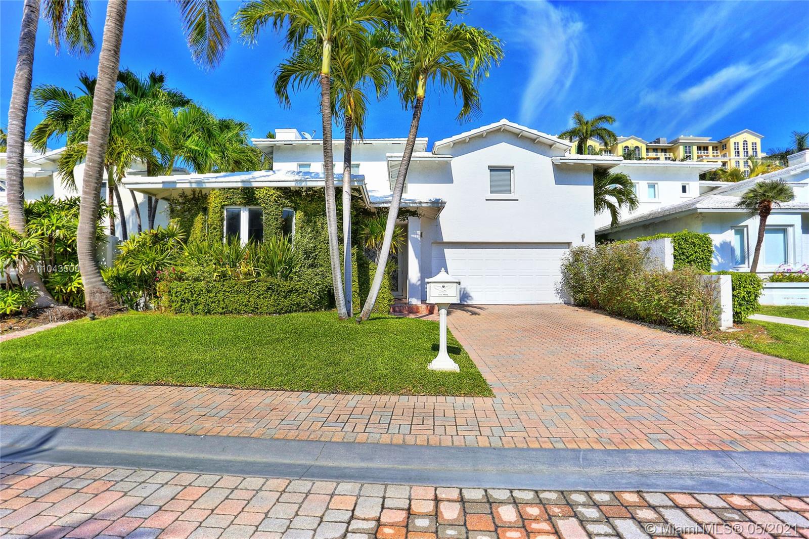 Key Biscayne, FL 33149,4 Coconut Ln