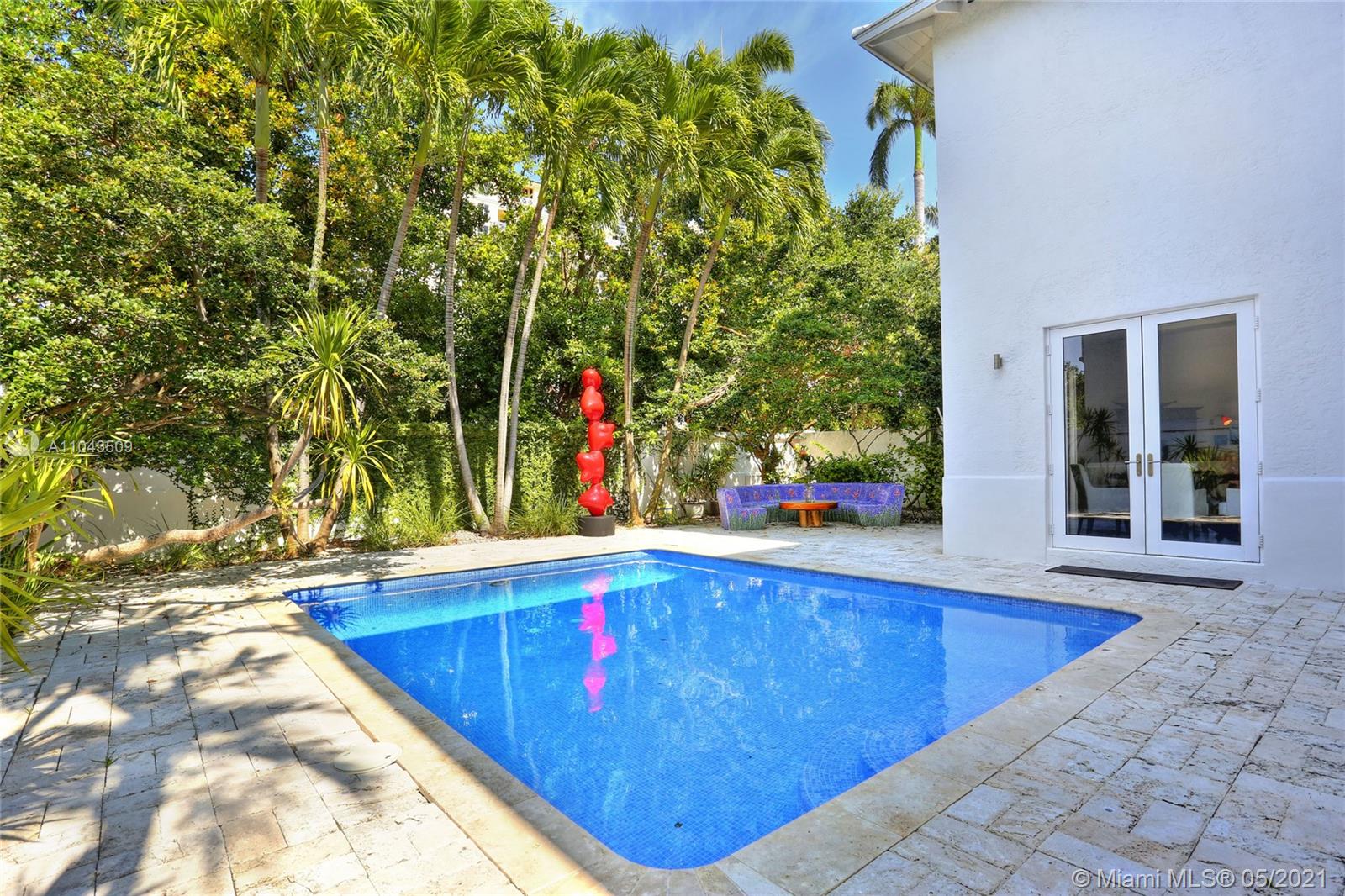 Key Biscayne, FL 33149,4 Coconut Ln