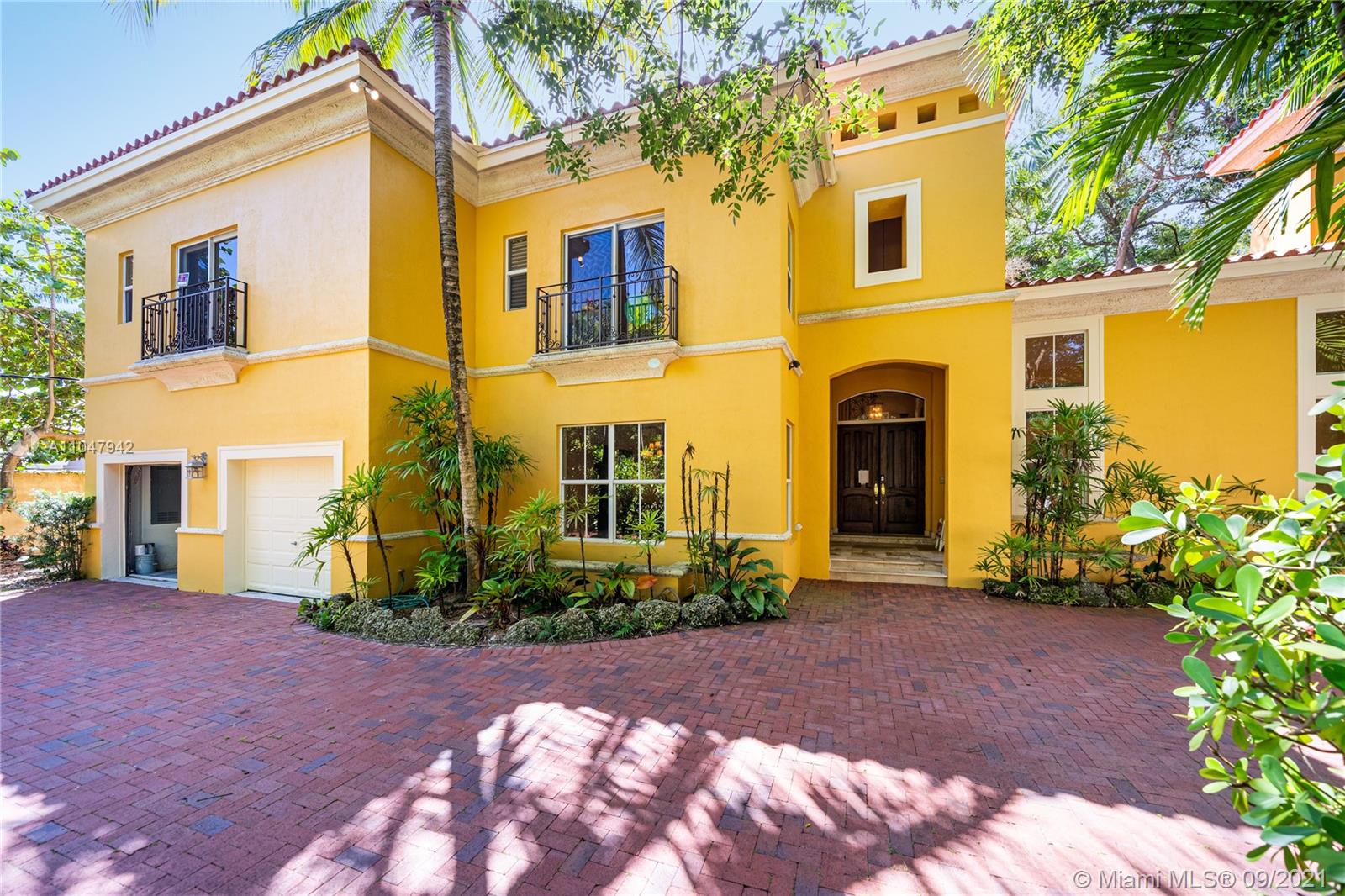 Photo 1 of 3700 De Garmo Ln in Miami - MLS A11047942