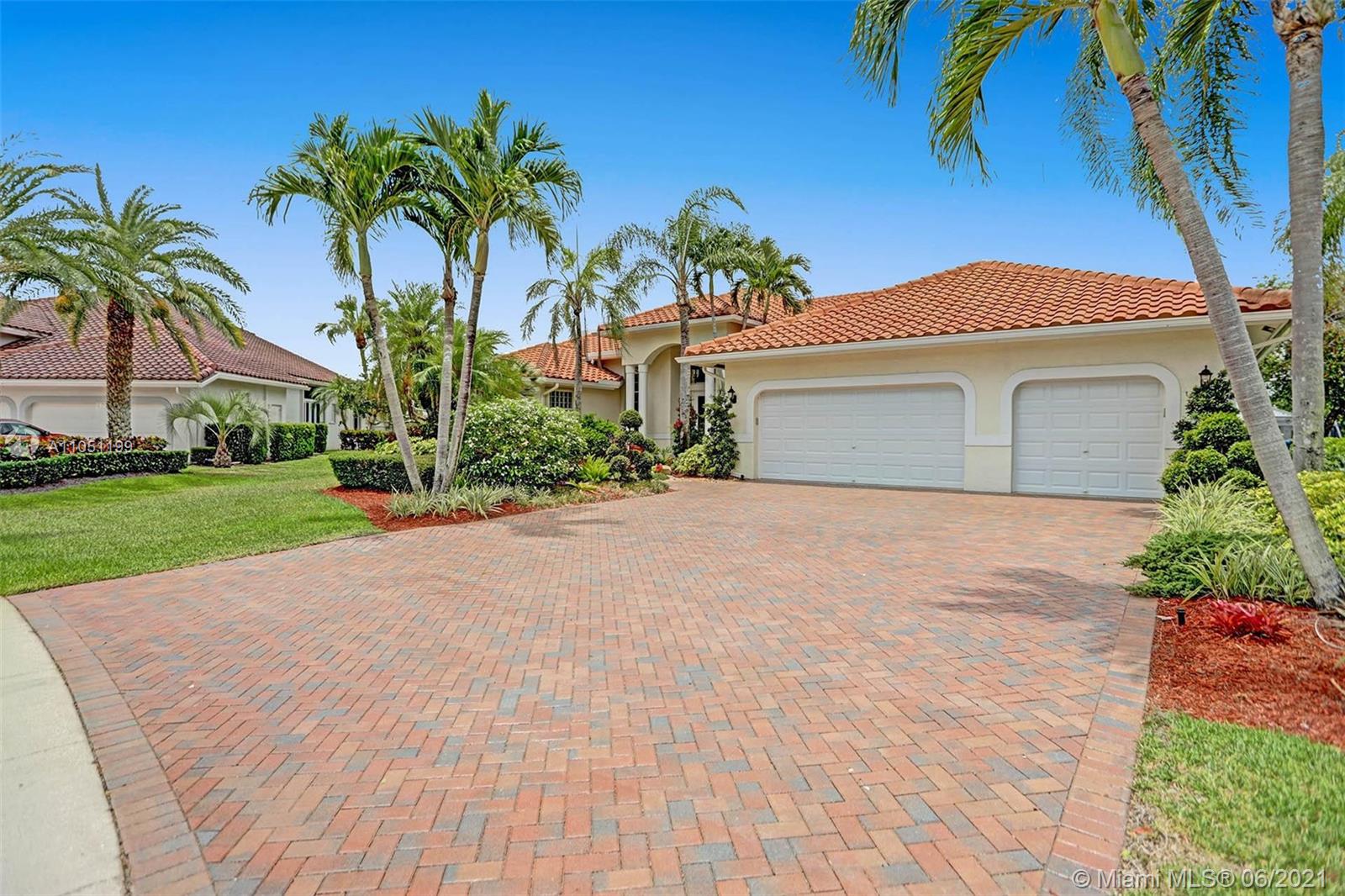 Photo 1 of 2699 Cypress Mnr in Weston - MLS A11051199