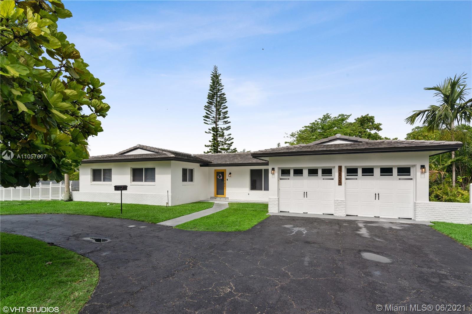 Photo 1 of 12520 107th Ave in Miami - MLS A11057607