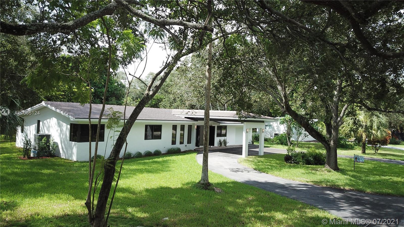 Photo 1 of 7800 98th St in Miami - MLS A11065124