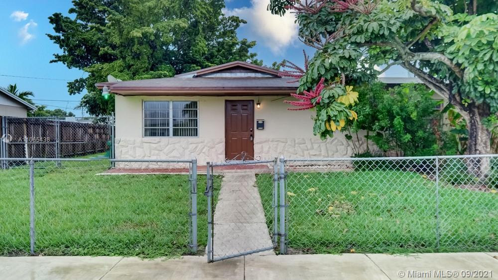 Casas con Piscina en Kendall. En Venta, Comunidad, Vecindario