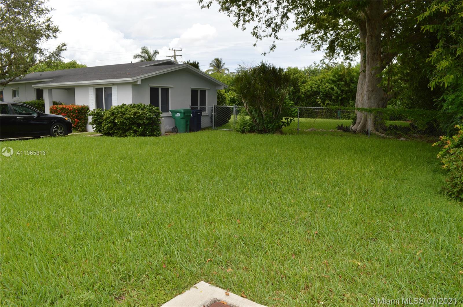 Photo 2 of 11425 109th Ave in Miami - MLS A11065813