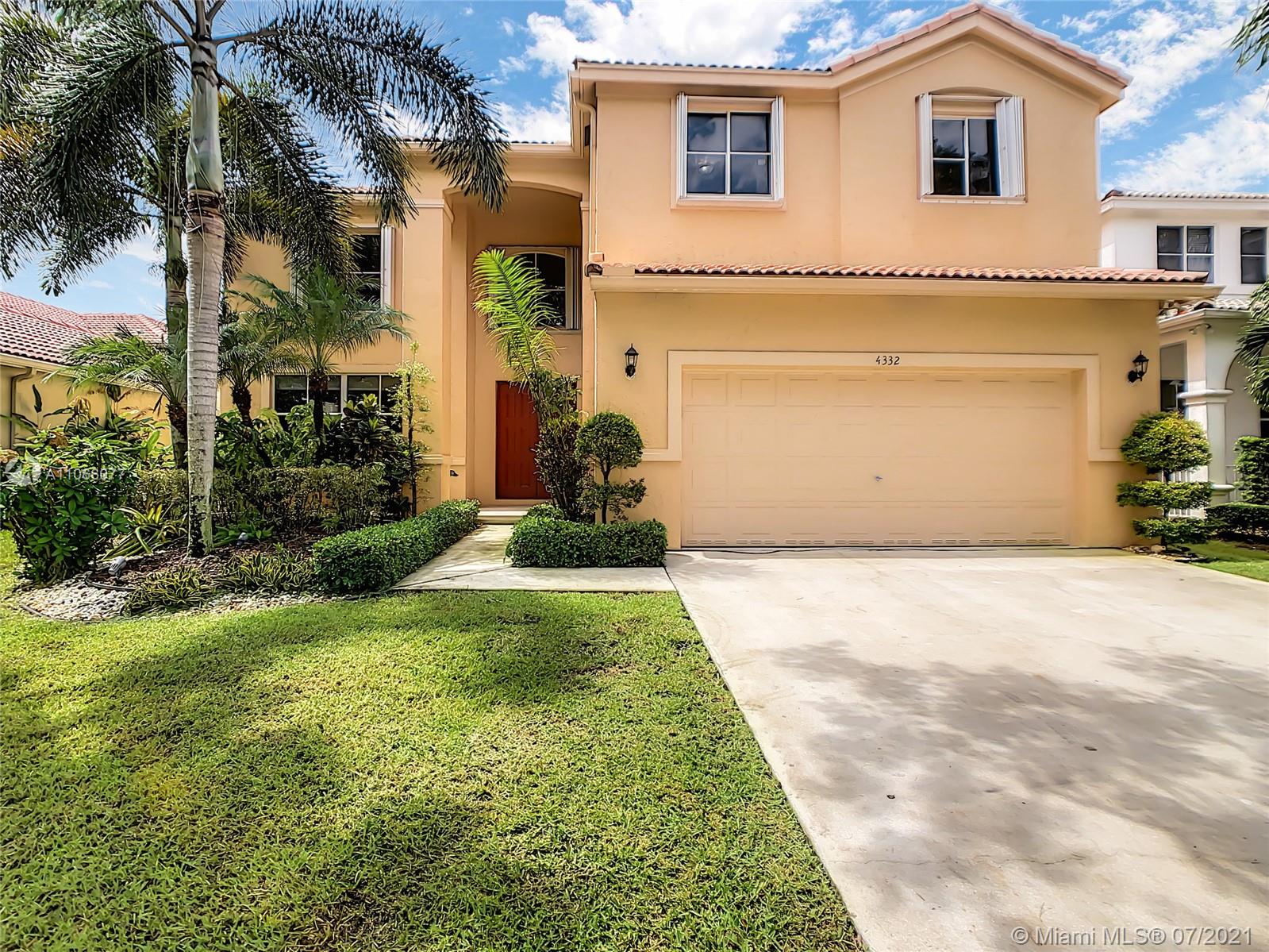 Photo 1 of 4332 Fox Hollow in Weston - MLS A11066077