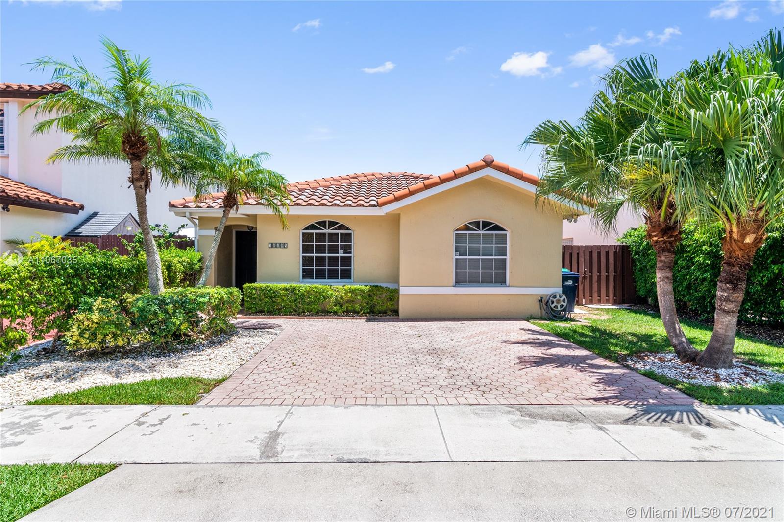 Casas en Kendall Nuevos Listados. En Venta, Comunidad, Vecindario