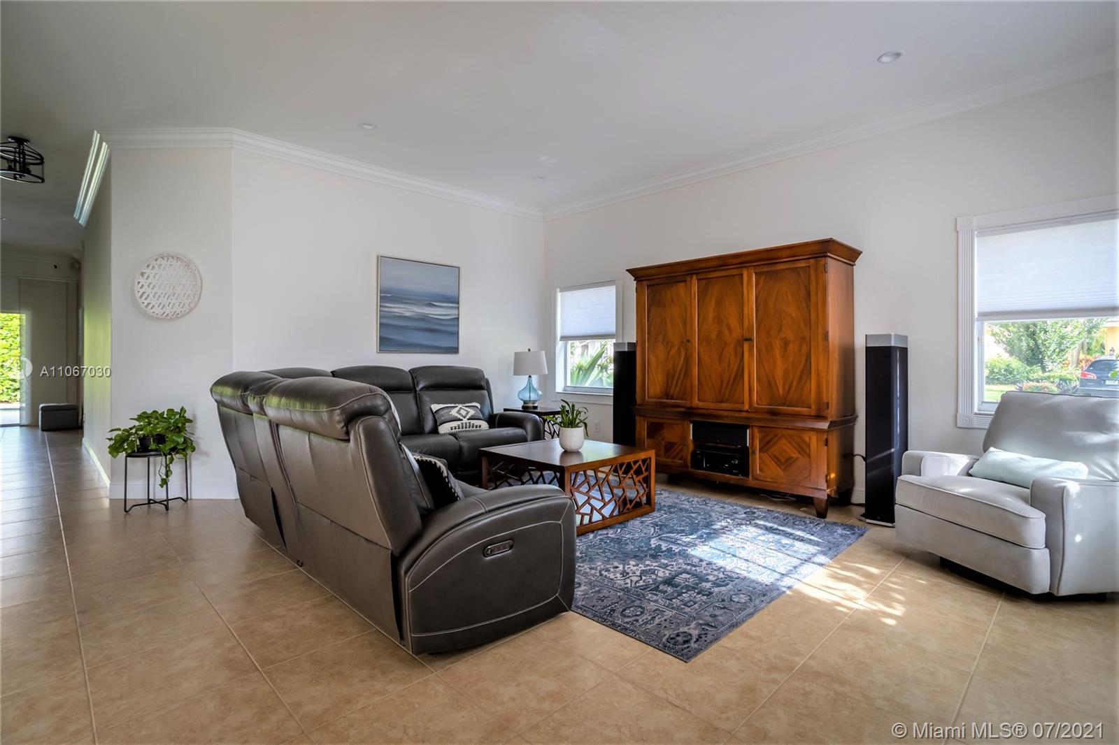 diamond lake Real Estate, Brokers, Home Values, Luxury Homes