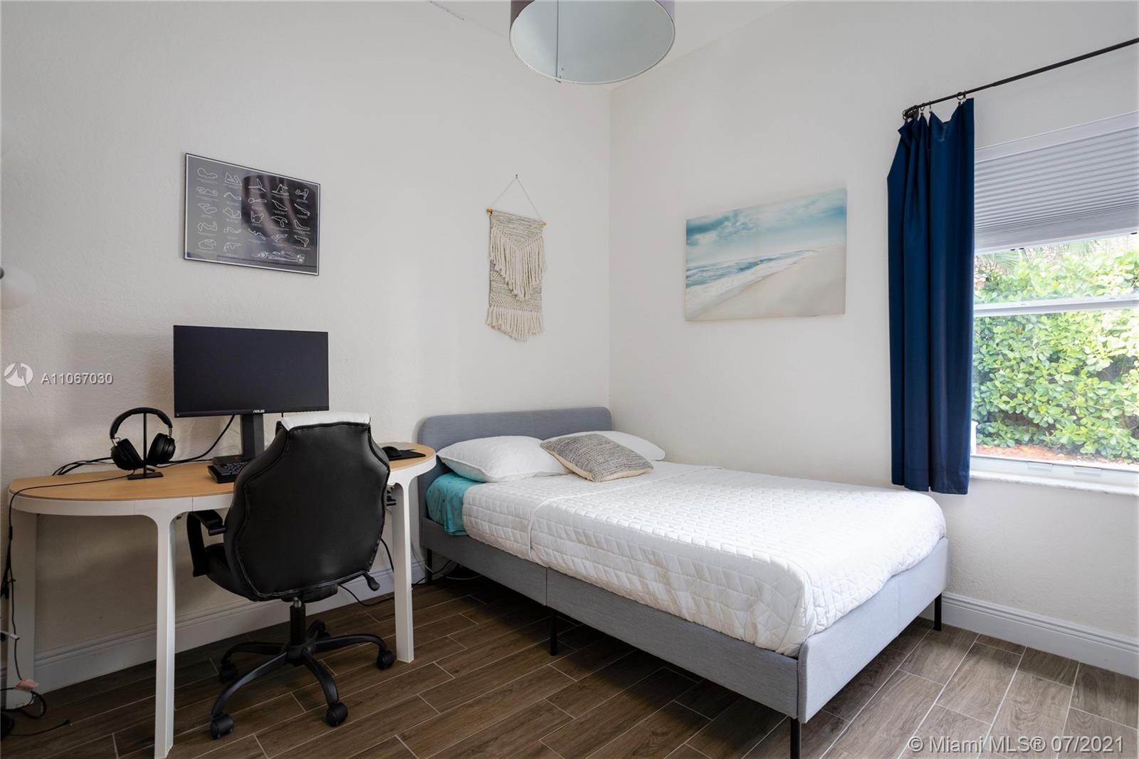 diamond lake Real Estate, Brokers, Home Values, Luxury Homes