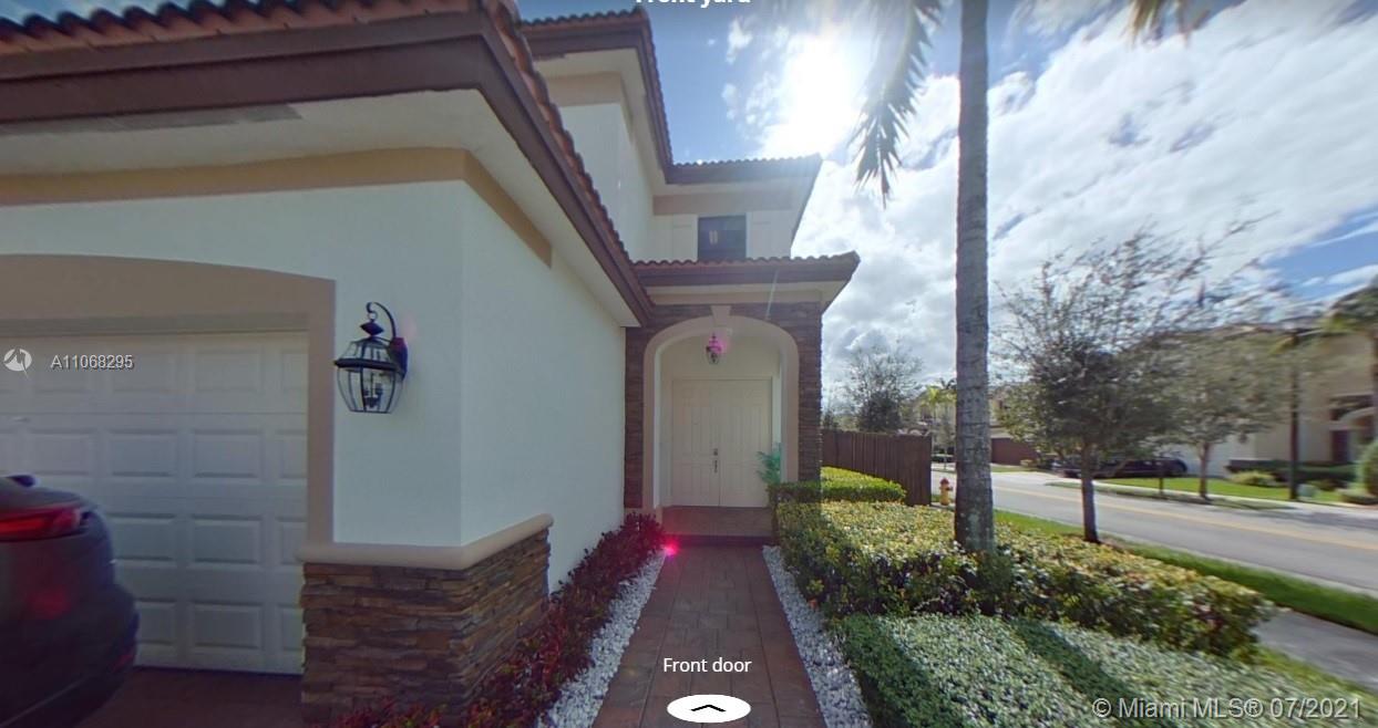 Photo 2 of 10086 89th Ter in Doral - MLS A11068295