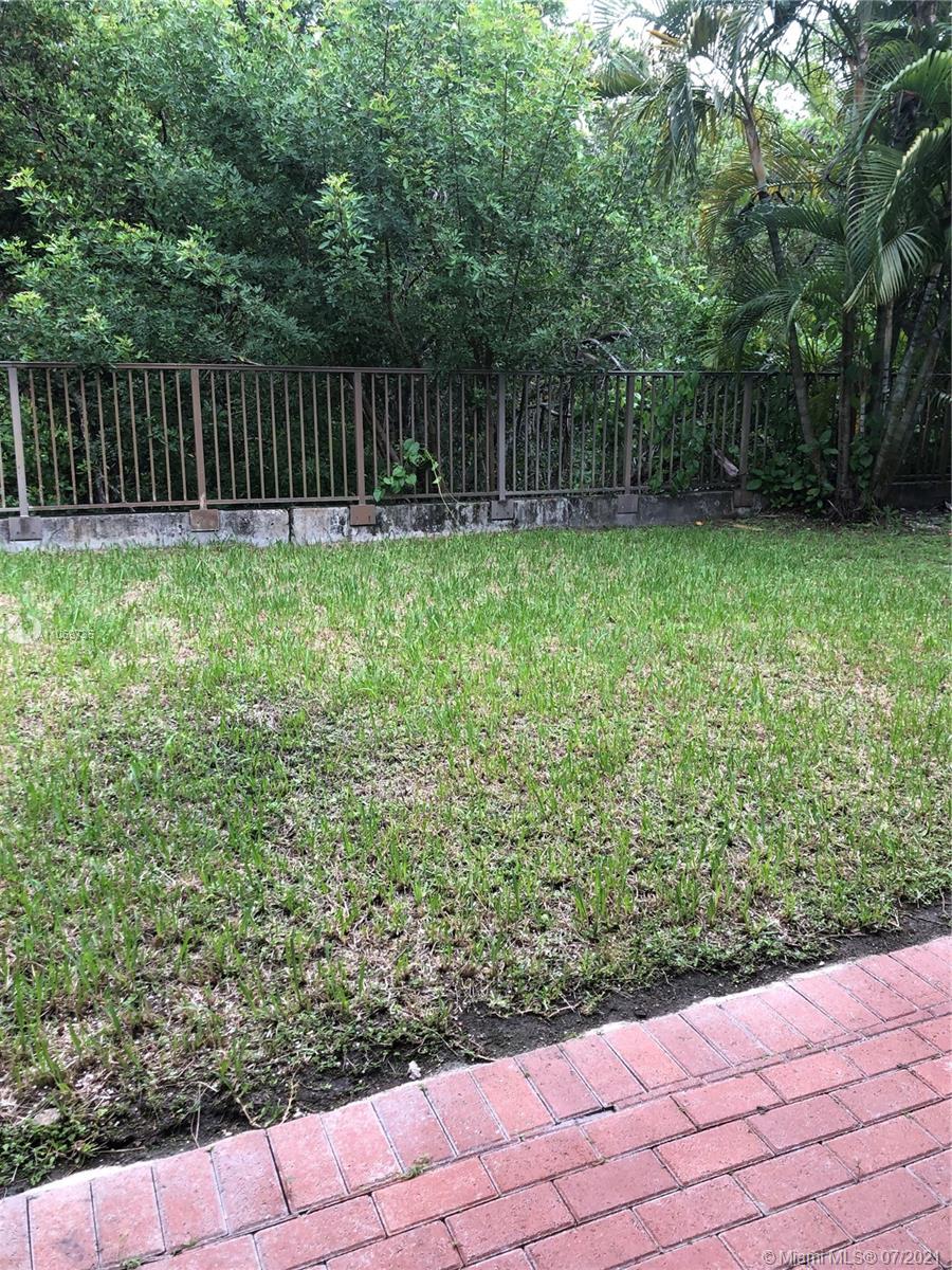 Photo 18 of 18821 74th Ct in Cutler Bay - MLS A11069735