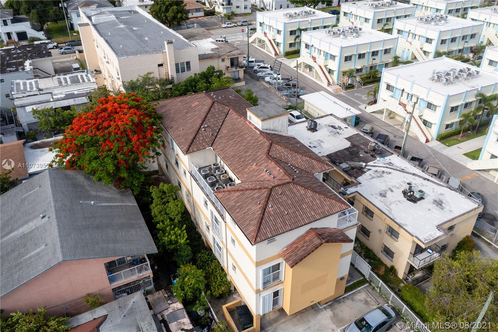 Photo 2 of Parkview Apartments Condo Apt 401 in Miami - MLS A11073953