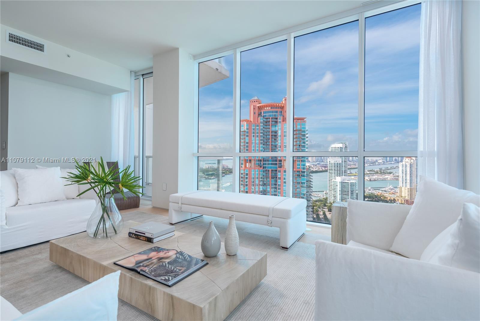 Photo 2 of Continuum South Beach North Apt 3104 in Miami Beach - MLS A11079112