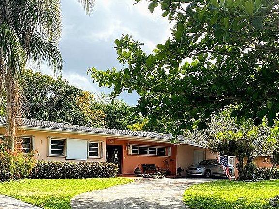 7300 SW 60th St  For Sale A11083967, FL