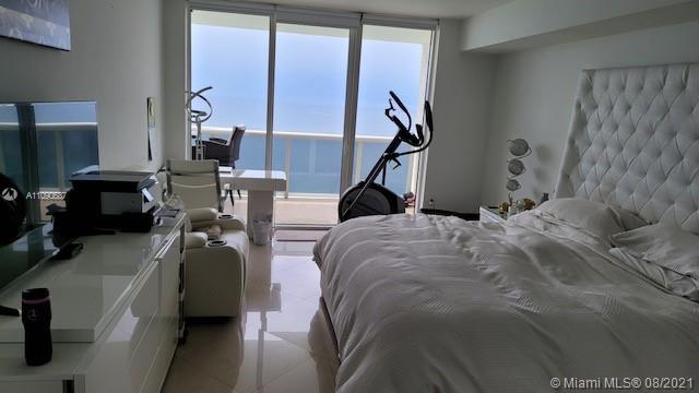 Photo 12 of Beach Club Three Condo Apt 3203 in Hallandale Beach - MLS A11090687