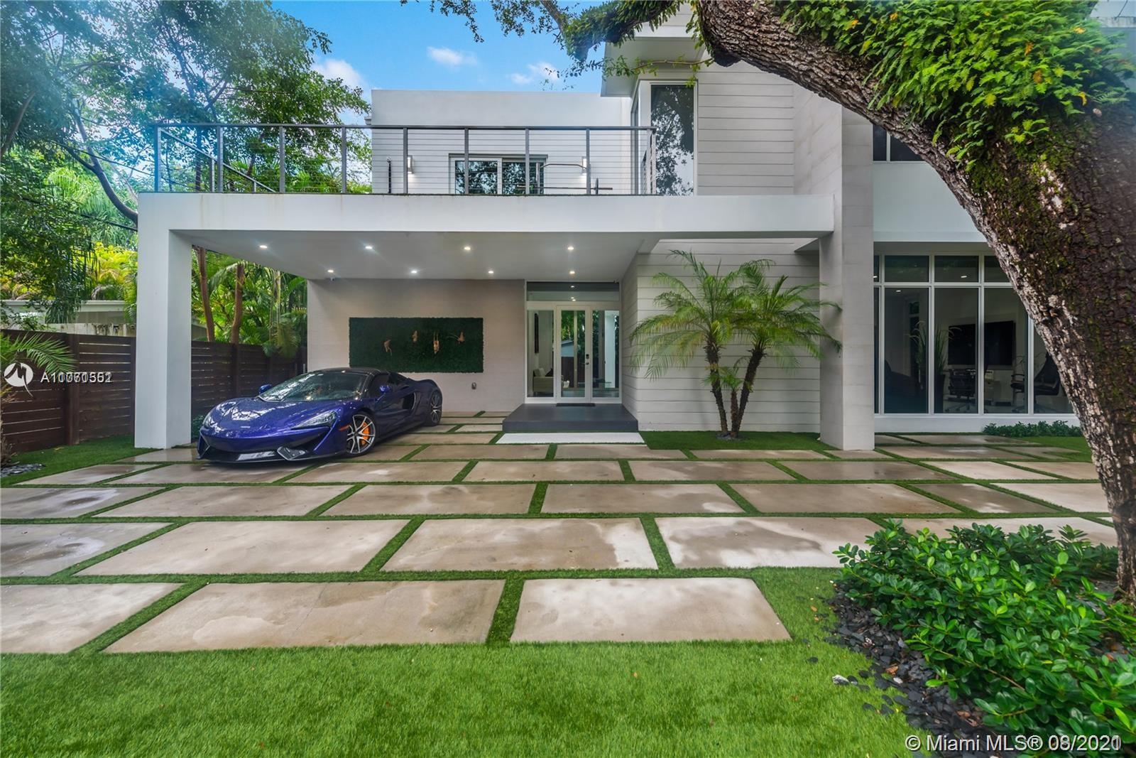 Photo 2 of 3755 Douglas Rd in Miami - MLS A11071551