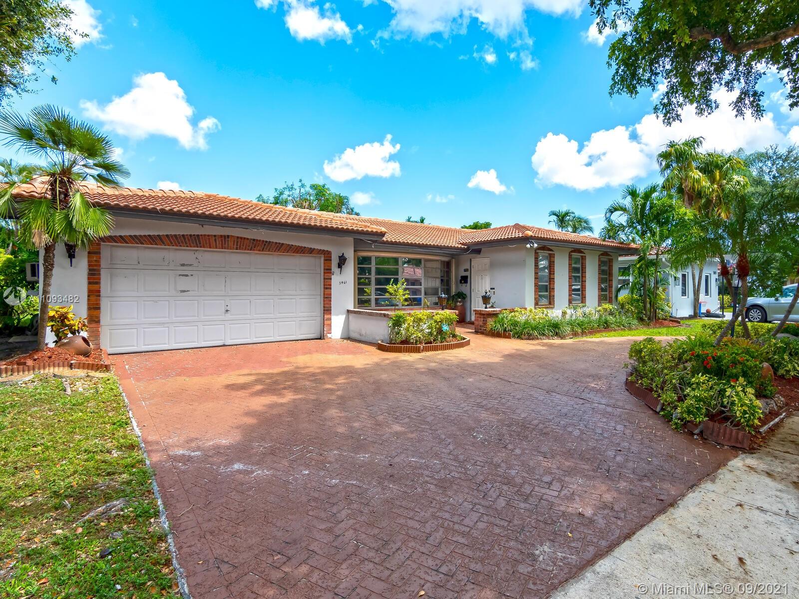 Photo 1 of 3461 47th Ave in Hollywood - MLS A11093482