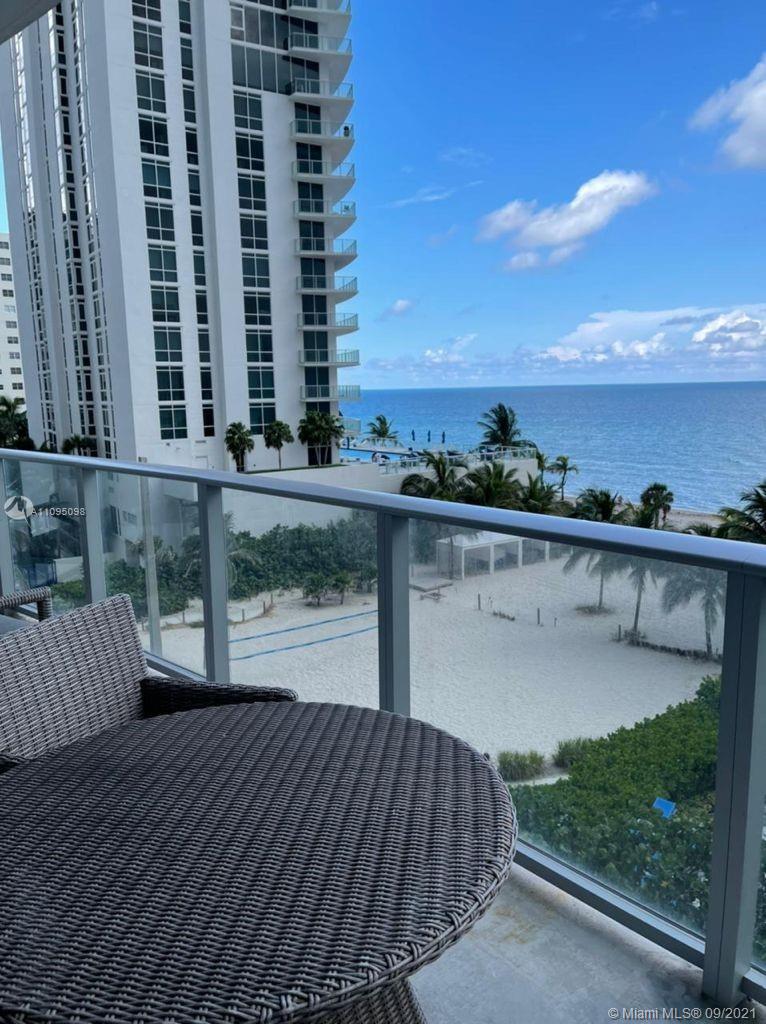 Photo 2 of 4111 South Ocean Drive Co Apt 402 in Hollywood - MLS A11095098