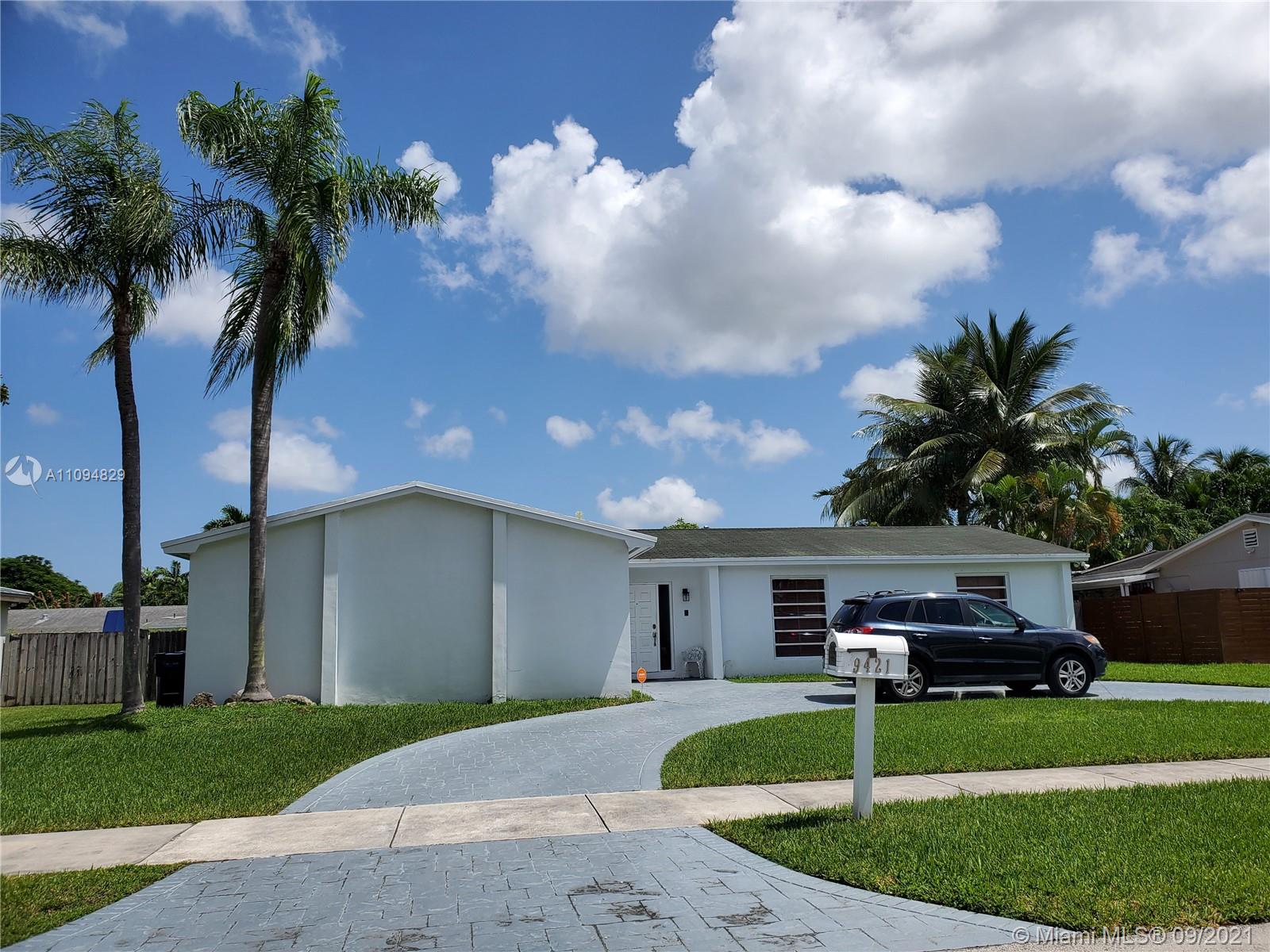 Photo 2 of 9421 106th Ave in Miami - MLS A11094829