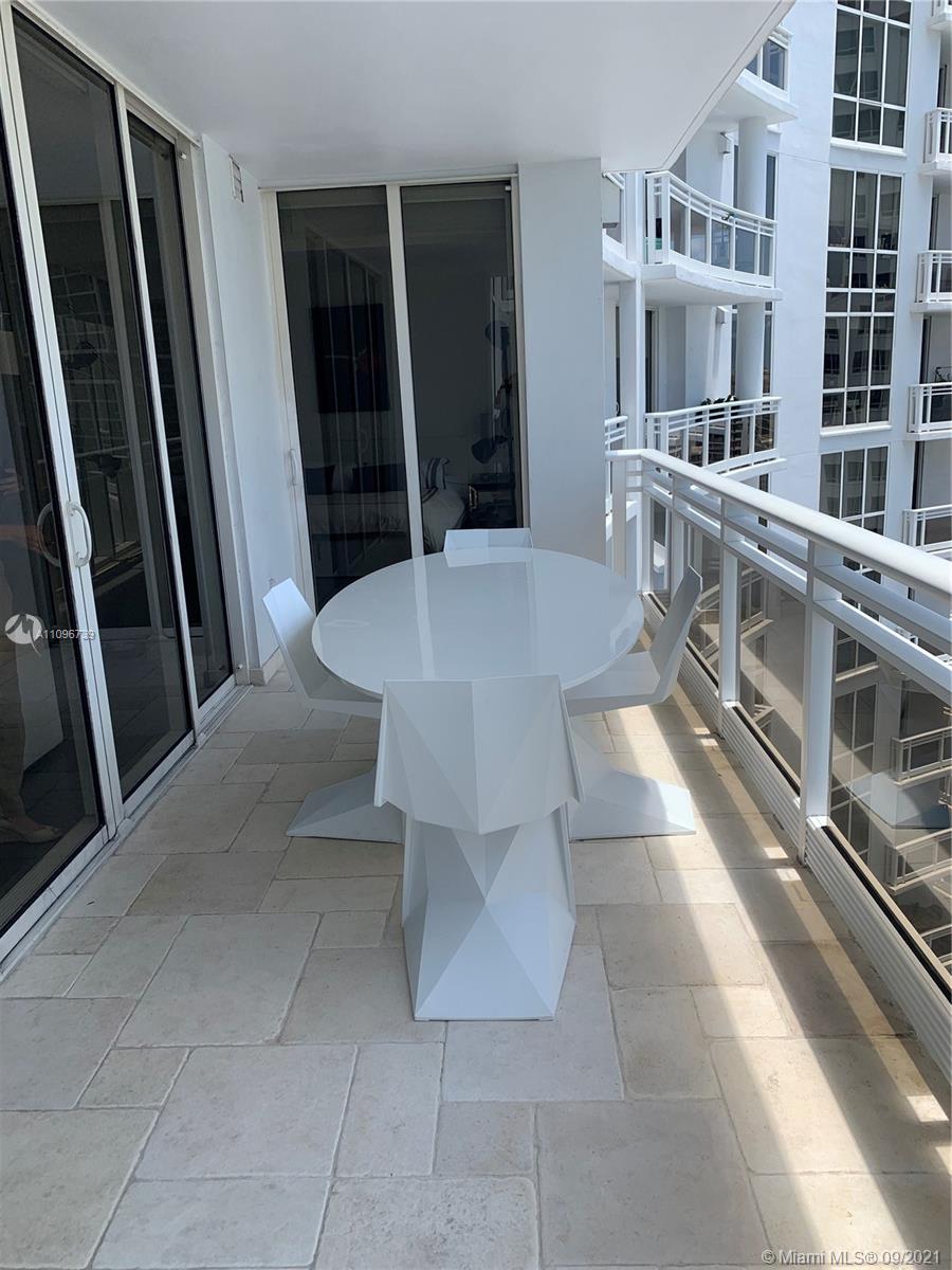 Photo 10 of Carbonell Apt 2202 in Miami - MLS A11096739