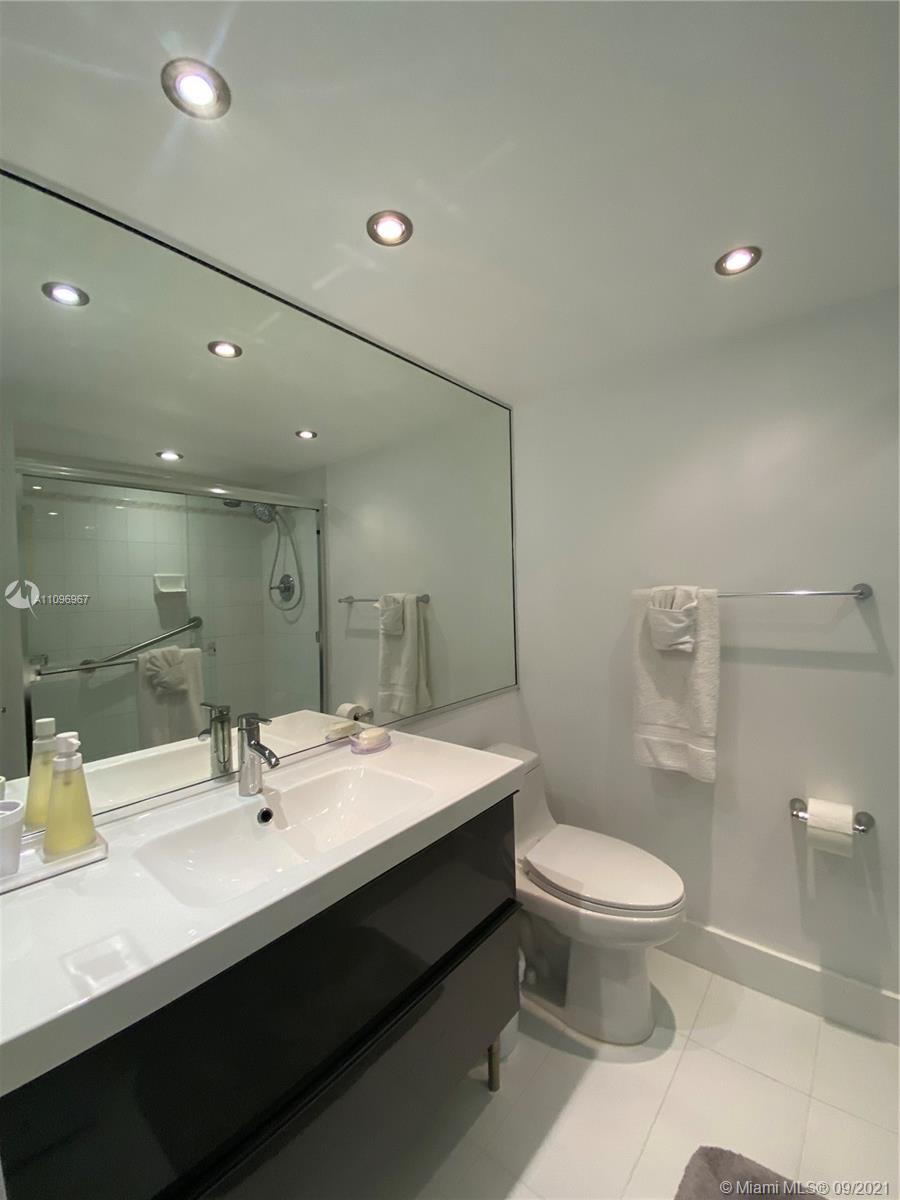 Photo 18 of Seacoast 5151 Condo Apt 1221 in Miami Beach - MLS A11096967
