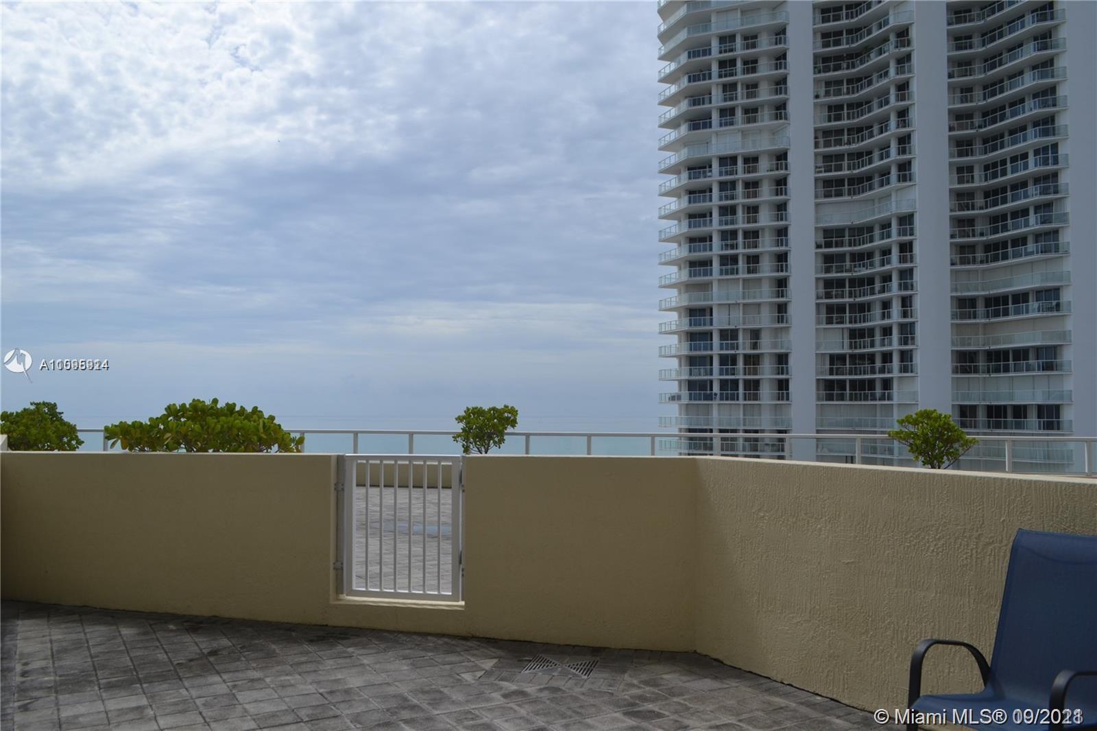 16699  Collins Ave #CABANA01 For Sale A11095914, FL