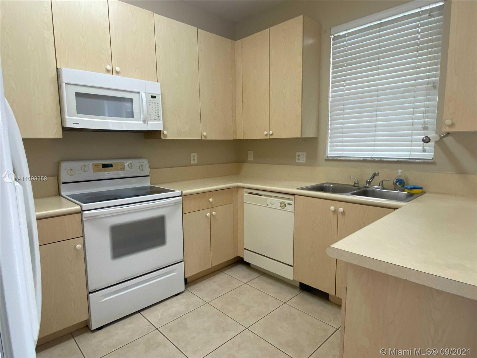 454 NE 21st Ave 454