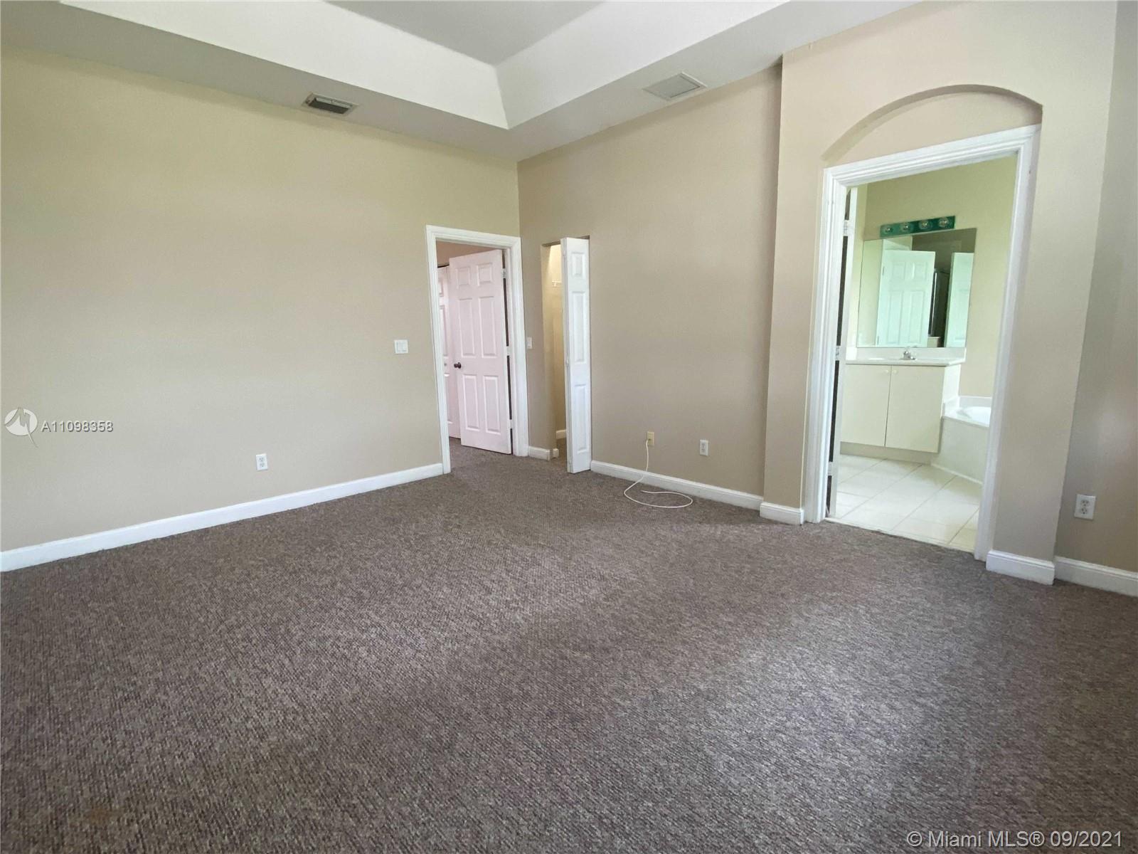 454 NE 21st Ave 454