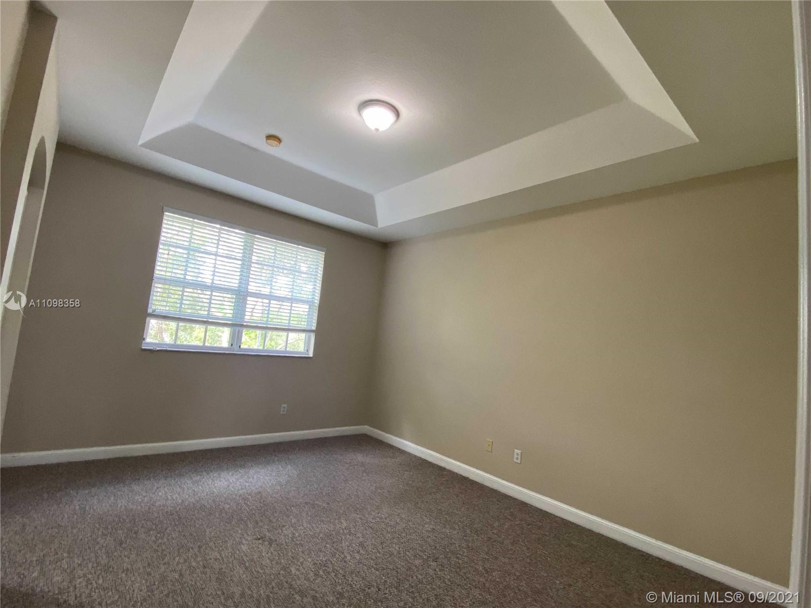 454 NE 21st Ave 454