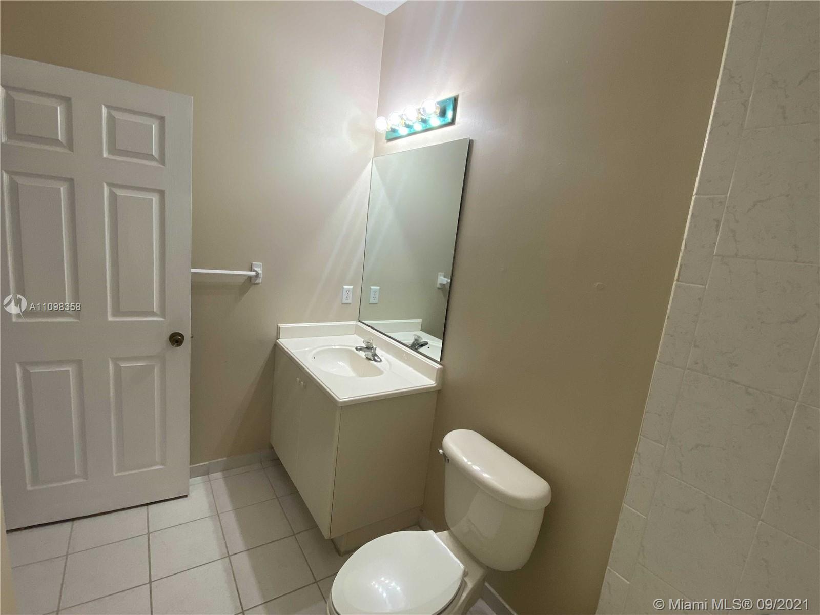 454 NE 21st Ave 454
