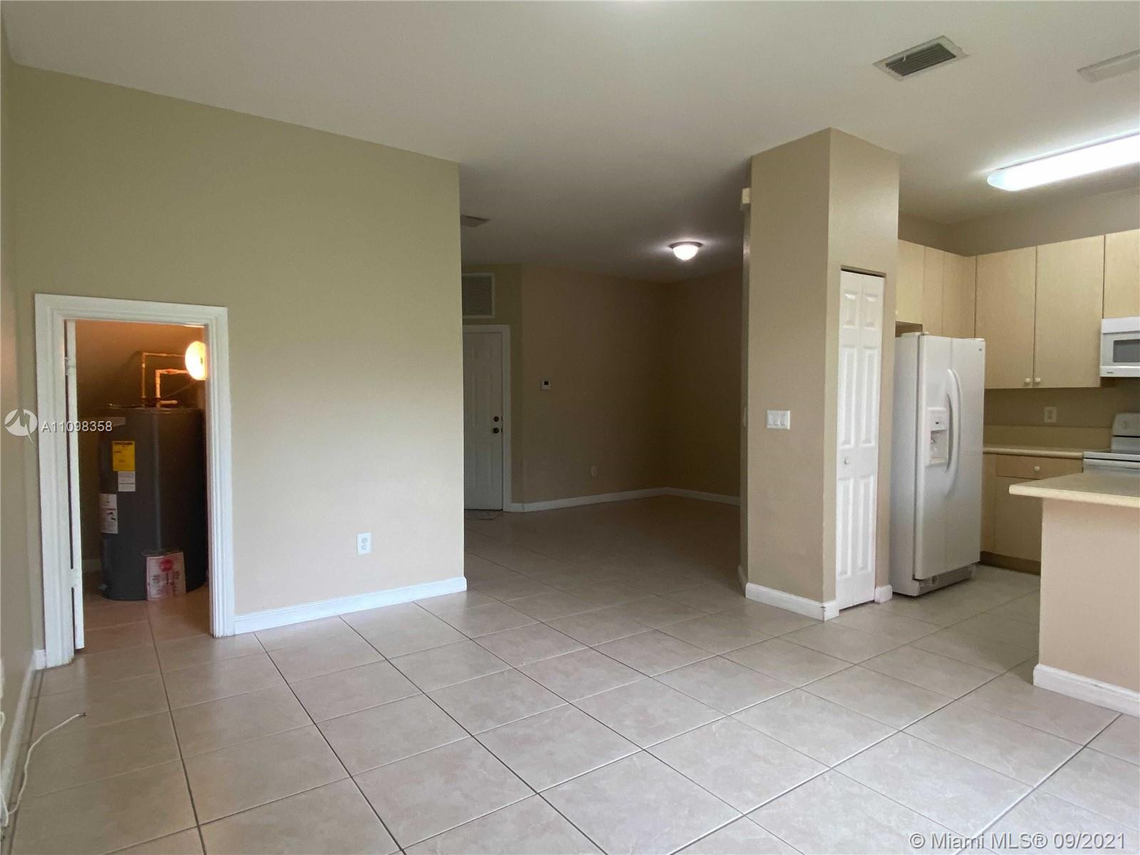 454 NE 21st Ave 454