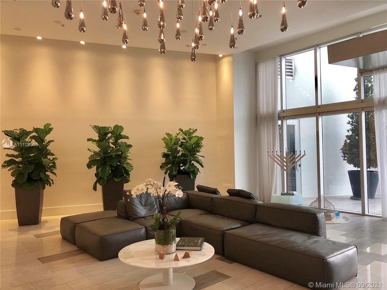 2001 Meridian Ave 326