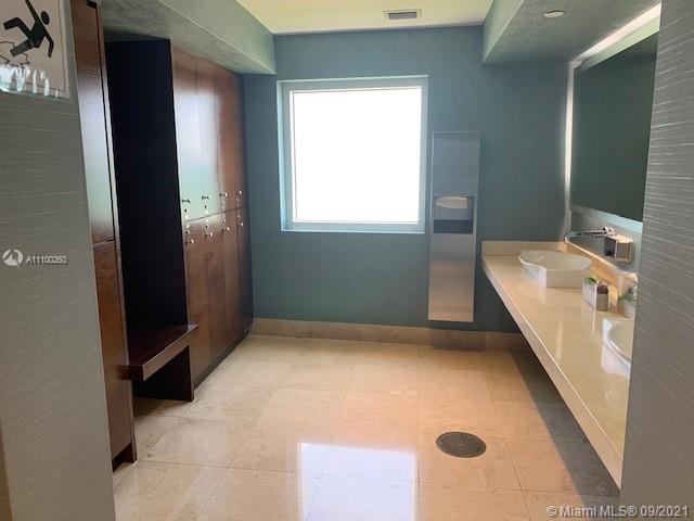 15811 Collins Ave 3305, Sunny Isles Beach, Florida 33160, 2 Bedrooms Bedrooms, ,2 BathroomsBathrooms,Residential,For Sale,15811 Collins Ave 3305,A11100260