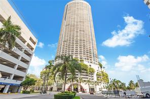 1750 N Bayshore Dr 2703