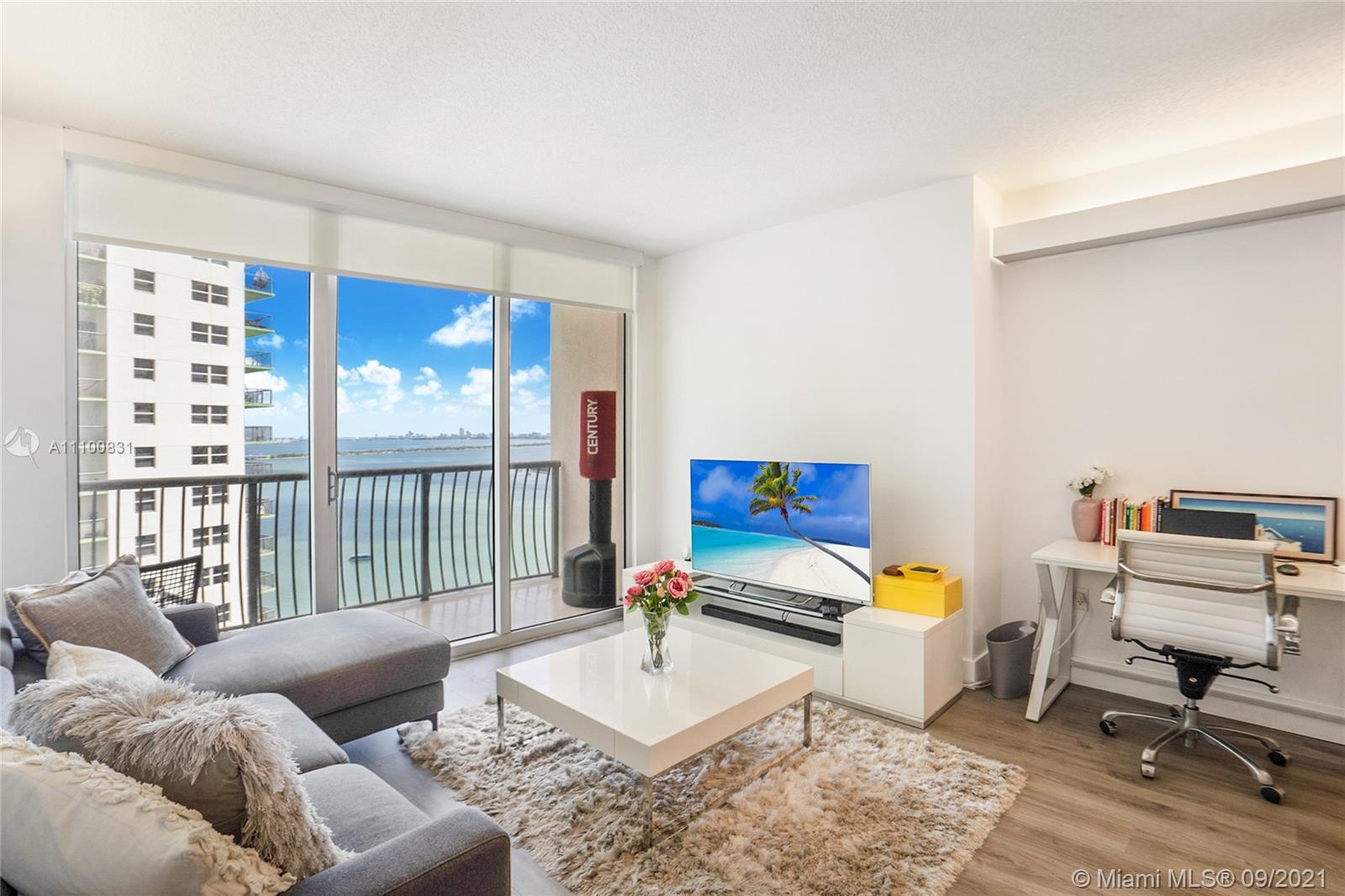1750 N Bayshore Dr 2703