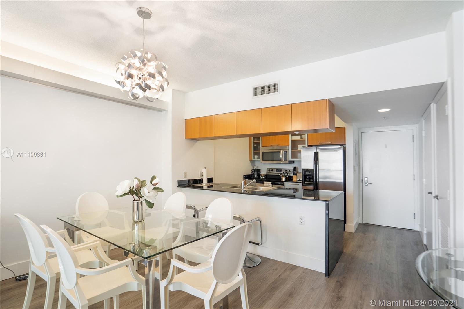 1750 N Bayshore Dr 2703