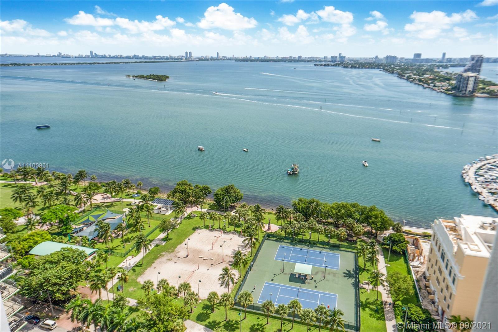 1750 N Bayshore Dr 2703
