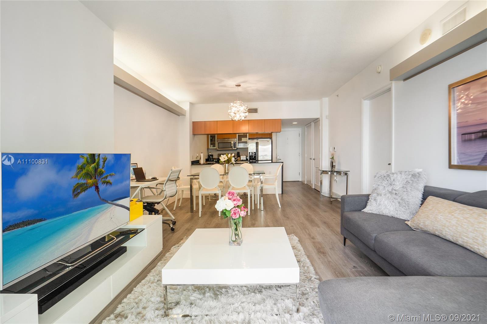 1750 N Bayshore Dr 2703