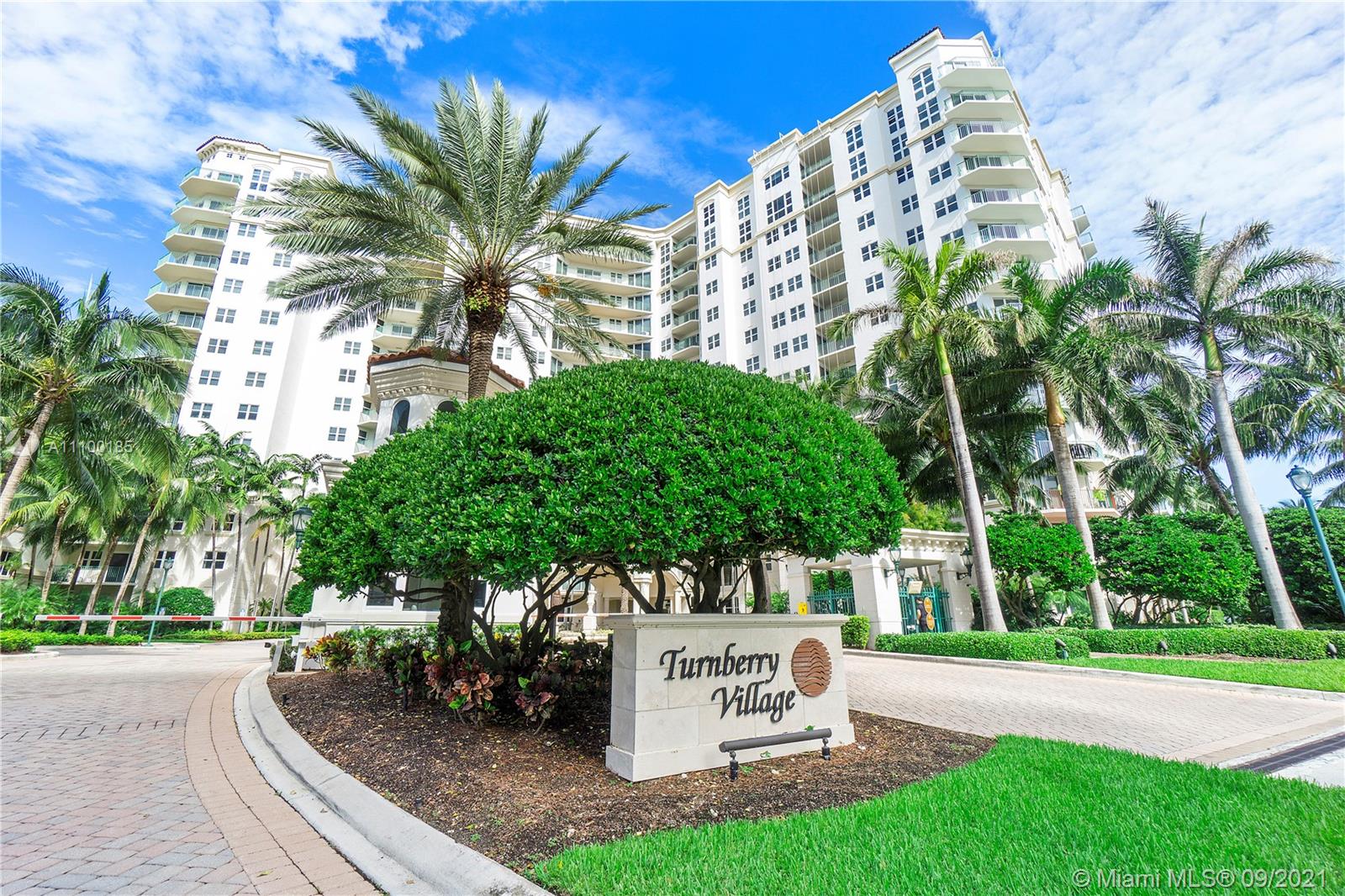 Photo 29 of Turnberry Vlg No Tower Co Apt 1002 in Aventura - MLS A11100185