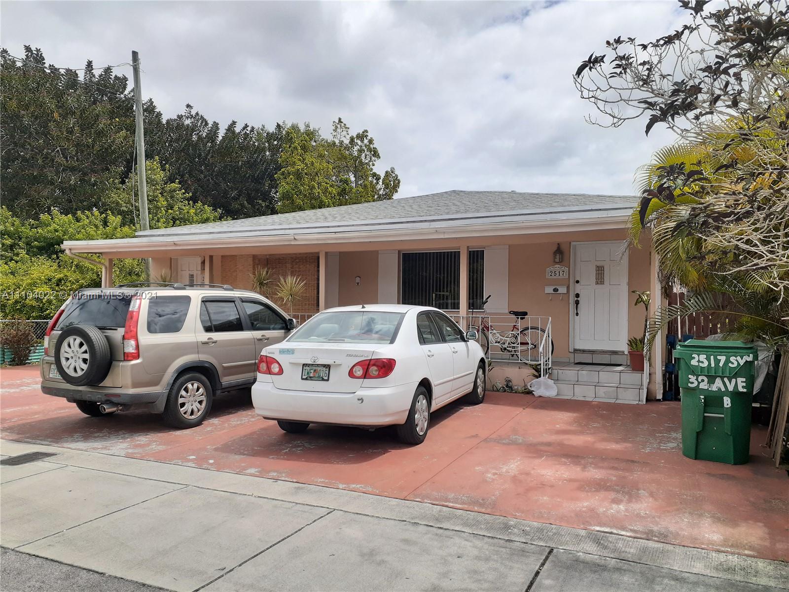 2515 SW 32nd Ave  For Sale A11104022, FL