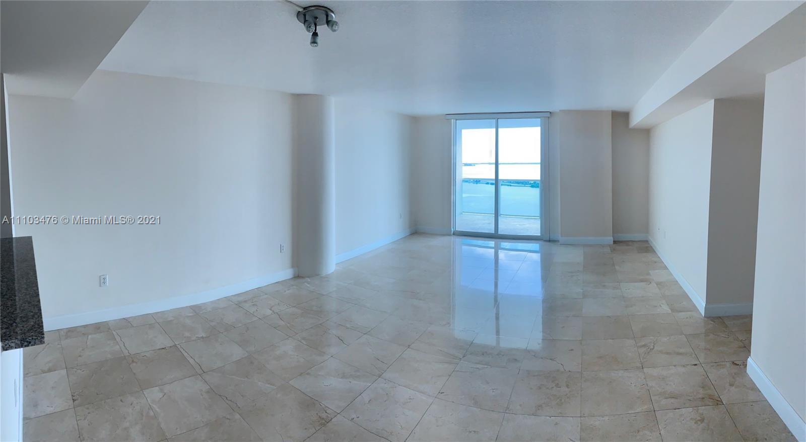 BEAUTIFUL UNIT WITH 2BE/2BA DIRECT OCEAN VIEWS. GRANITE COUNTERTOPS, WALK-IN CLOSET, FLOOR TO CEILING WINDOWS, MARBLE FLOORS THROUGHOUT, BUILDING AMENITIES INCLUDES TENNIS COURT, SPA, RESORT STYLE POOL, 24 H VALET, CAFE/CONVENIENCE STORE, DRY CLEAN VALET, BBQ AREA, CHILDREN PLAYGROUND, PARTY ROOM, GYM, SAUNA. MUST SEE.