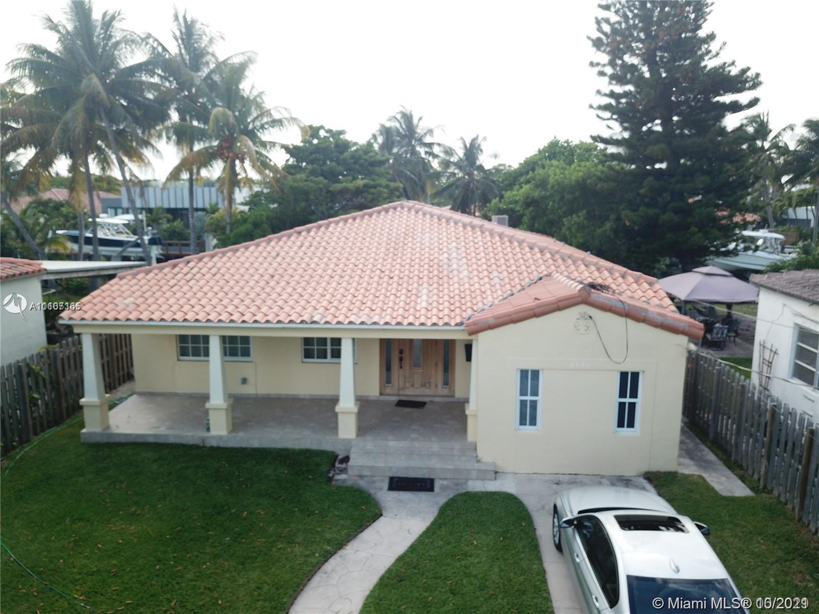 Photo 1 of 8070 Hawthorne Ave in Miami Beach - MLS A11107165
