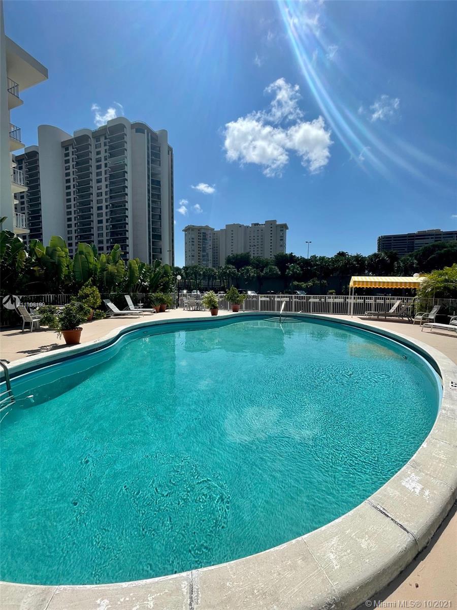 1750 NE 115th St 602