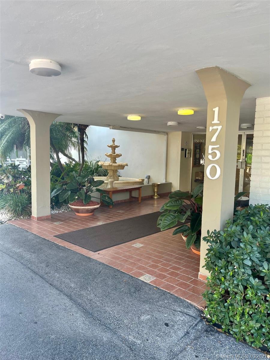 1750 NE 115th St 602