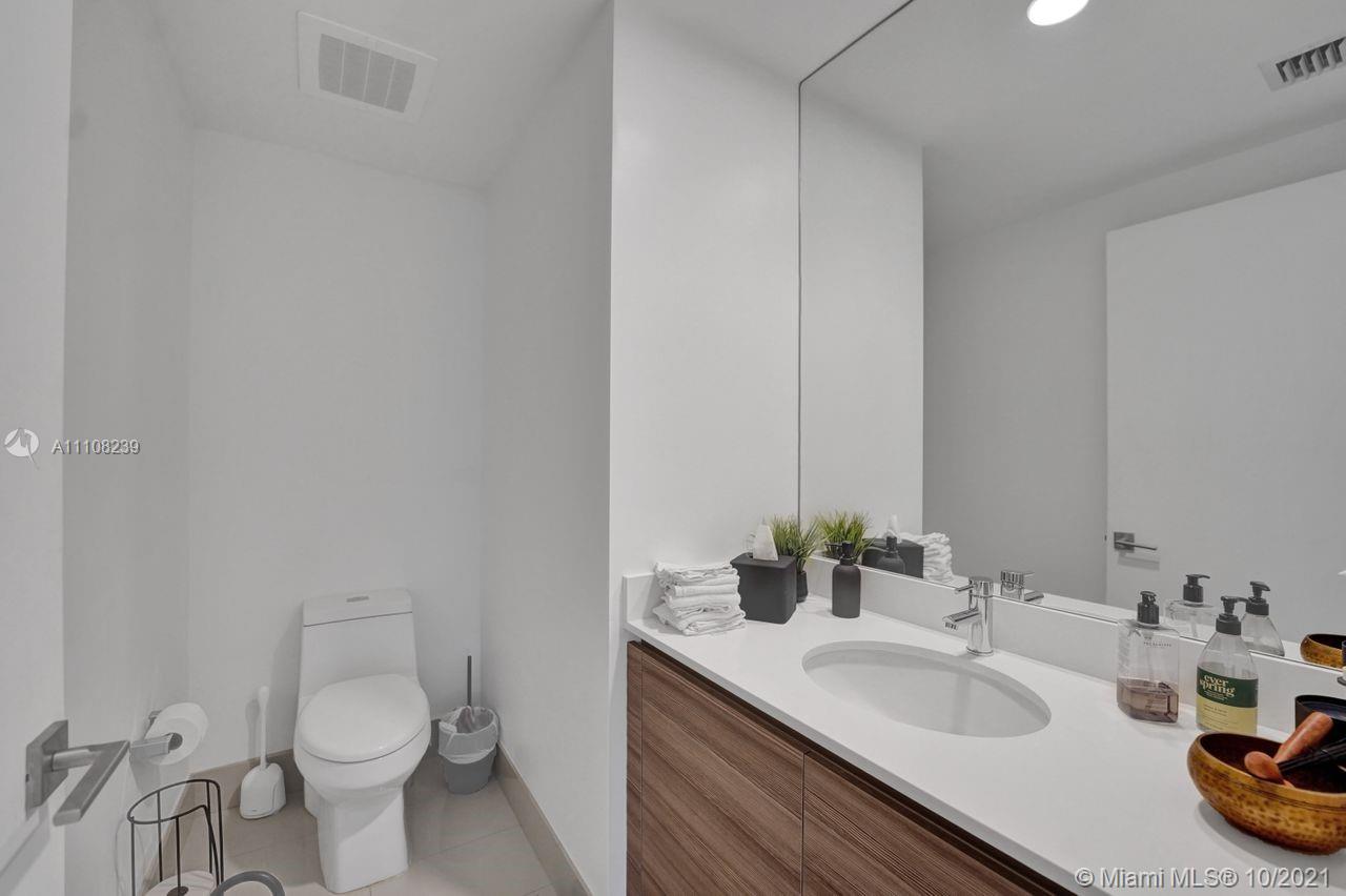 121 NE 34th St #1908, Miami, Florida image 20