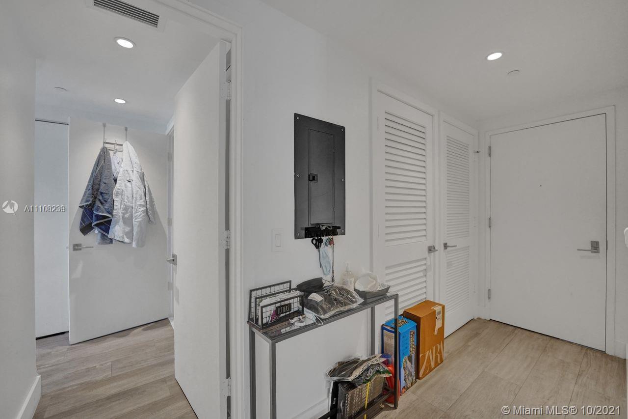 121 NE 34th St #1908, Miami, Florida image 24