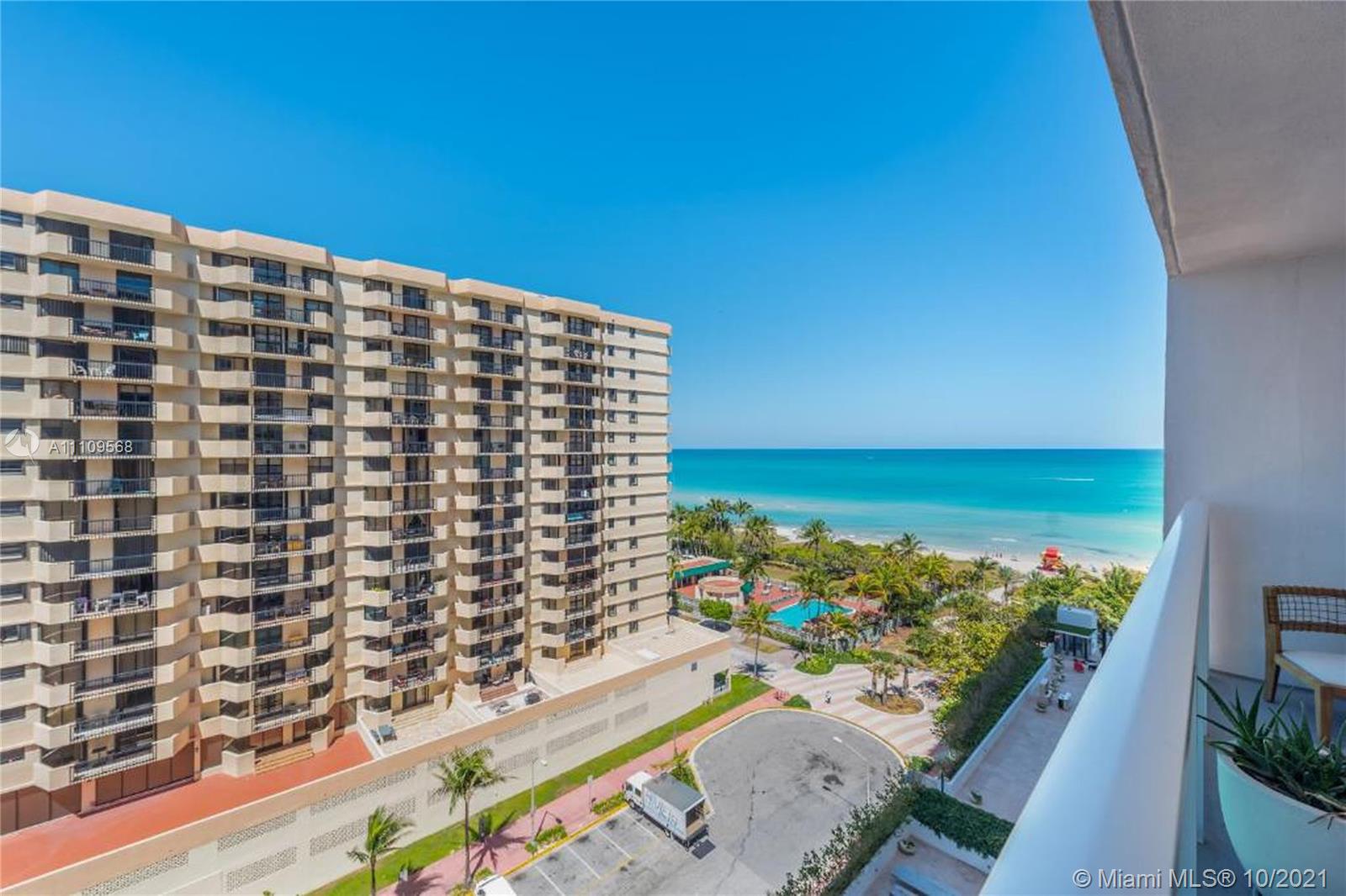 Beautifully finished and furnished, 890 square feet 1 bed/1.5 bath at the new 1 Hotel + Homes. Highly desirable 07 line w/wide open ocean views. Great amenities including 4 pools, valet, private owner's lobby separate from hotel entrance and the best restaurants in South Beach