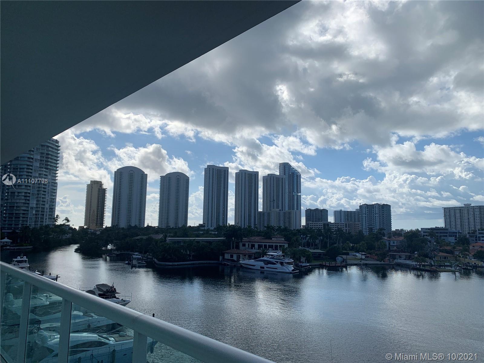 Amazing water views in "400 Sunny Isles Condo" 3 Bedrooms / 2 1/2 Bathroom with 1,325 SqFt AC.
Natural in all bedrooms, living room and kitchen. High Tech Eco-Friendly Kitchen, top of the line European Bath fixtures, smart technology systems. Unit can be sold with a 32' Dry dock up for $70K more. Amenities include wet and dry marina, , water activity center, infinity swimming pool, wet bar, Jacussy, full service Spa, Gym, Tennis Courts, Full time concierge and much more.