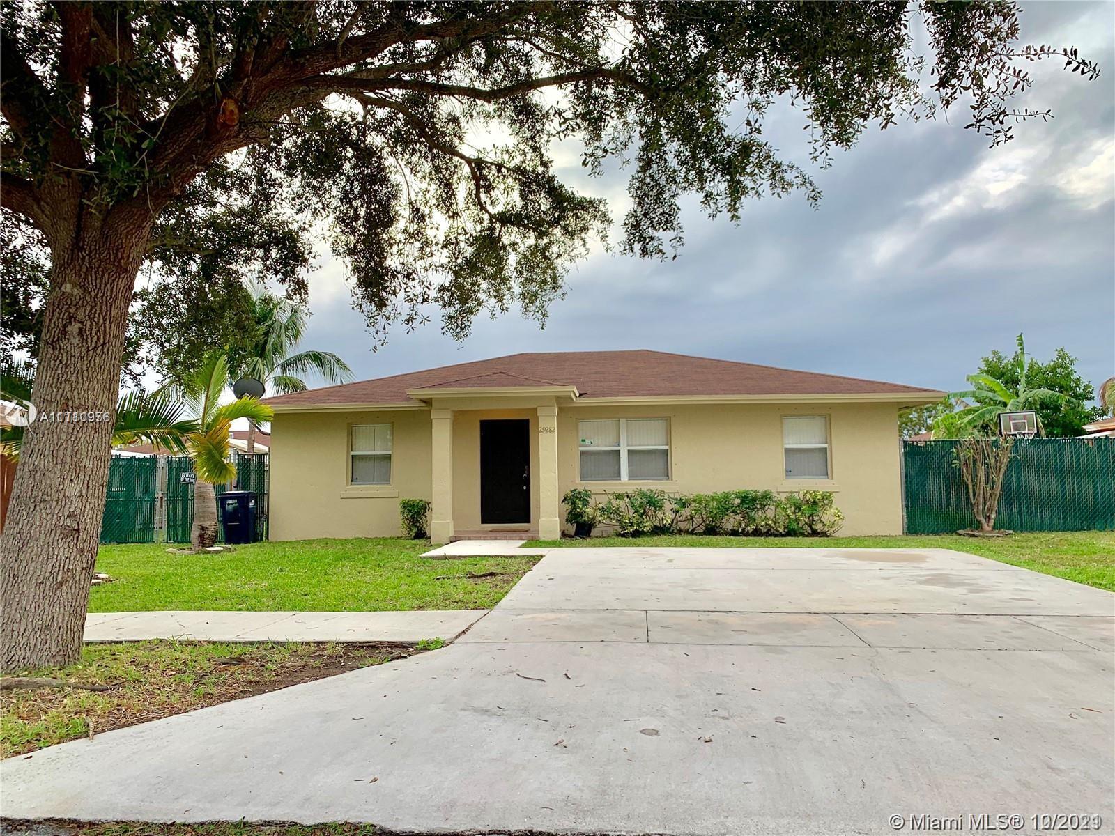 3 bedroom 2 bath home located in great neighborhood. This home features all tile floors throughout. Freshly painted. Vertical blinds. Full size washer and dryer. White kitchen with white appliances. Master bathroom has newer tile in the shower. Huge yard with room for a boat. Small shed in the back. Completely fenced. AC is newer as well. Ready to go . No Association. Tenant screening only